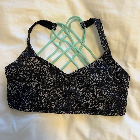 lululemon athletica Other - Lululemon Free to be wild bra